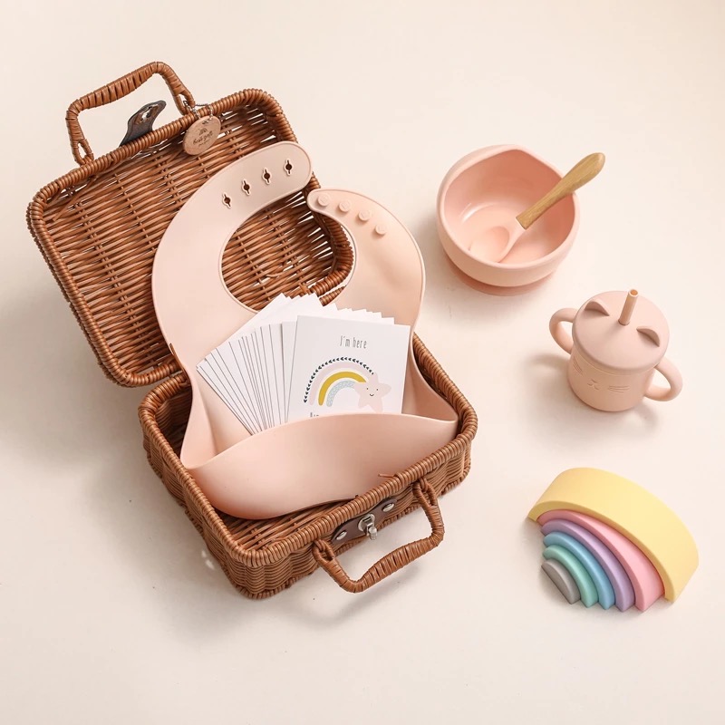 Babyshower gift set box feeding gift set